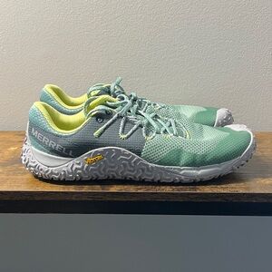 Women's Merrell Trail Glove 7